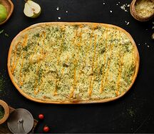 Сырная с грушей полметра