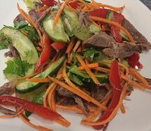 Салат Овощи с говядиной