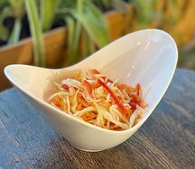 Салат из маринованной капусты с болгарским перцем