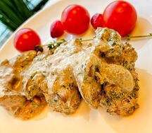 Куриная печень в сливочном соусе