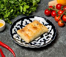 Самса с сыром и зеленью