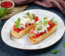 Брускетта со страчателлой 
