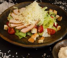 Цезарь с курицей