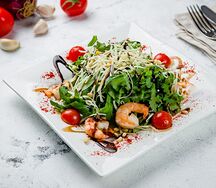 Руккола с креветками