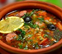 Солянка сборная мясная