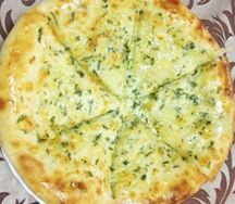 Хачапури с домашним сыром и тархуном