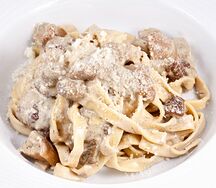 Феттуччине с курицей и грибами
