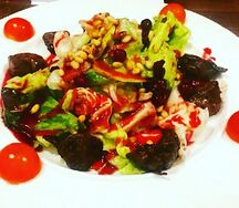 Салат с куриной печенью