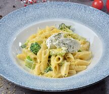 Пенне с брокколи и сливочным сыром