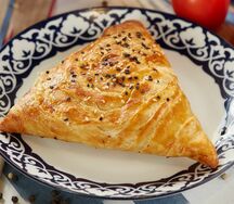 Самса слоеная с курицей