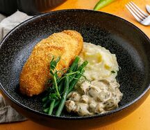 Хрустящая куриная котлета