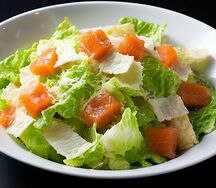 Цезарь с лососем