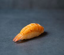 Суши с креветкой