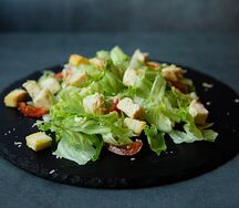 Цезарь с курицей