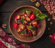 Салат из хрустящих баклажанов