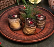 Рулет из баклажанов