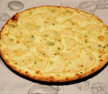 Пицца Груша дорблю