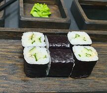 Ролл Огурец