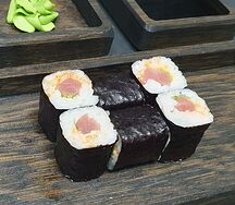 Ролл Спайси тунец