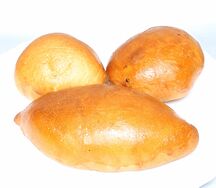 Пирожок с картофелем и грибами