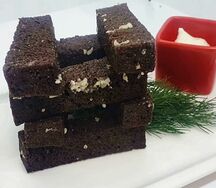 Гренки с чесноком и соусом тартар