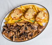 Мясо индейки с драниками