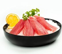 Сашими с тунцом