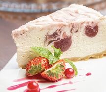 Raspberry swirl cheescake