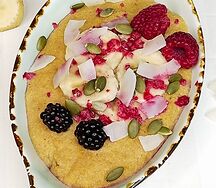 Льняная каша с бананом и кокосовыми чипсами