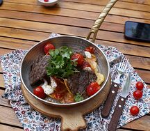 Бон-филе с хрустящим картофелем 