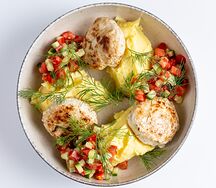 Три куриные котлетки с картофельным пюре