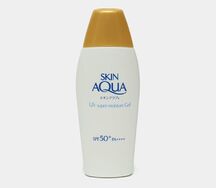 Cолнцезащитный гель Skin Aqua Super Moisture Spf50