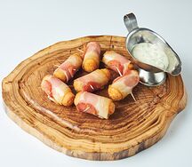 Моцарелла с вяленым мясом