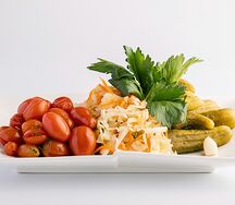 Ассорти из домашних солений