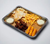 Ассорти из горячих закусок на троих