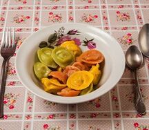 Разноцветные пельмешки