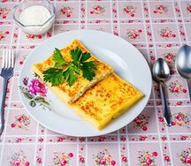 Блин с творогом и изюмом