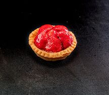 Тарталетка с клубникой