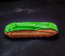 Эклер Фисташковый