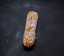 Эклер Миндальный