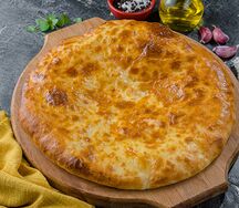 Хачапури по-имеретински большое