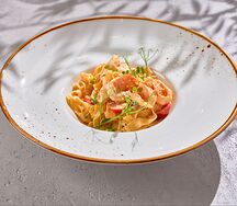 Тальятелле с креветками и панчеттой