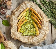 Фокачча с песто и пармезаном