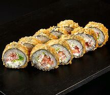 Ролл с креветкой и крабом в темпуре