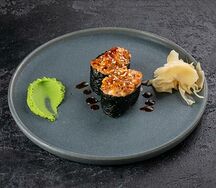 Суши с лососем запеченные