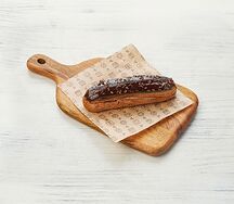 Эклер шоколадно-ореховый