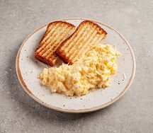 Скрэмбл с пармезаном