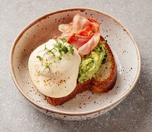 Бенедикт с беконом