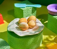 Орешки с вареной сгущенкой