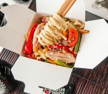 Wok с курицей